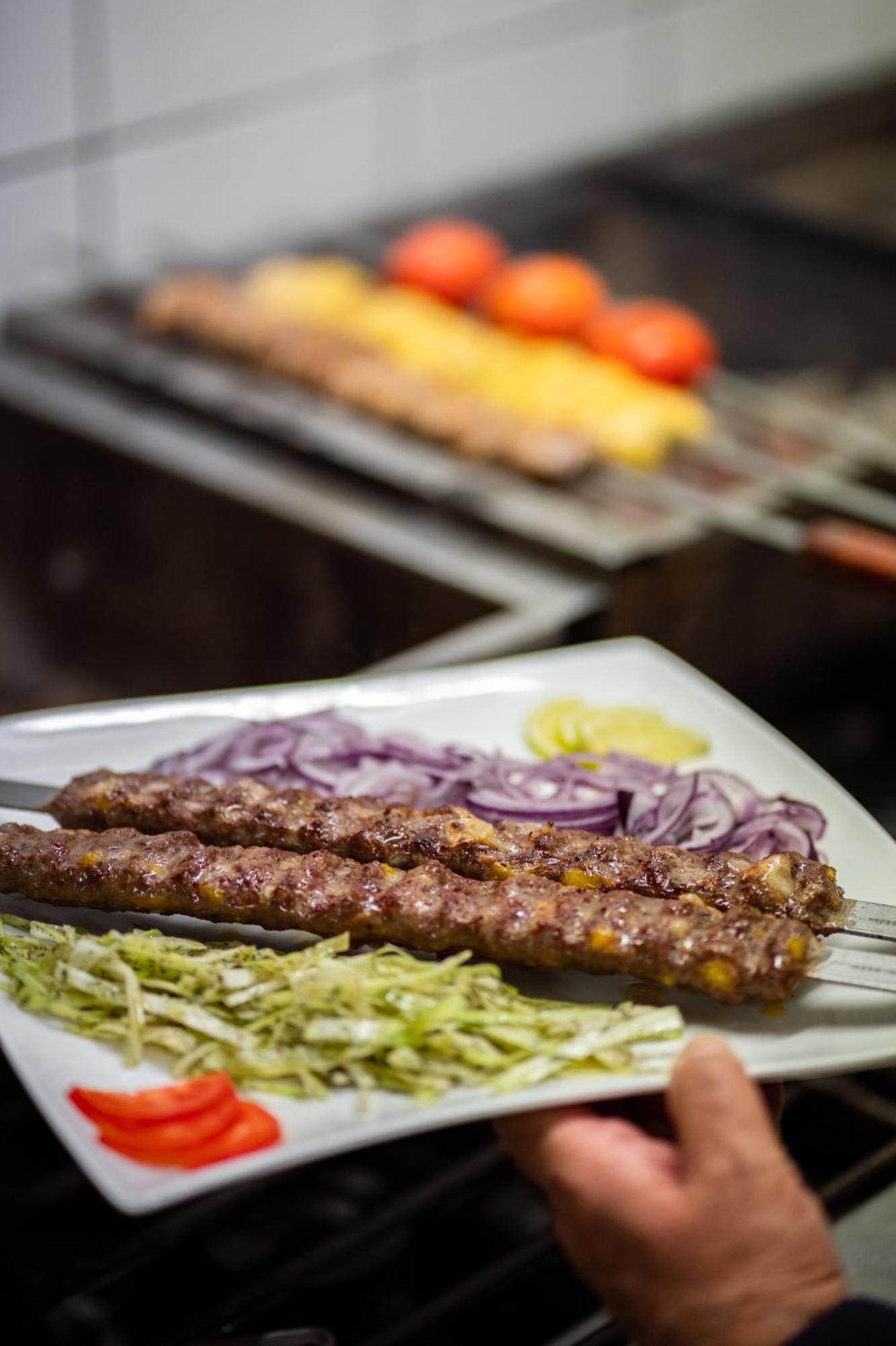 فندق ومطعم Kutchi بلفيو المظهر الخارجي الصورة